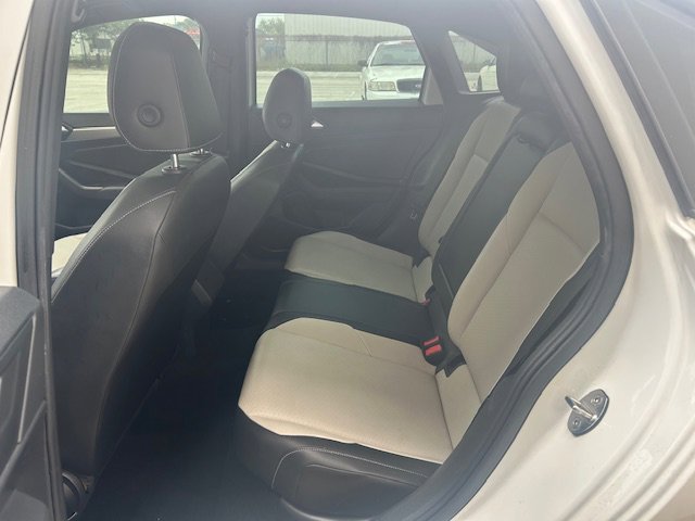 Used 2019 Volkswagen Jetta R-Line FWD image 4