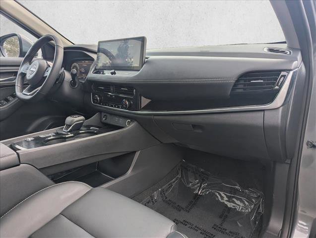 Used 2024 Nissan Rogue SL w/ SL Premium Package image 28