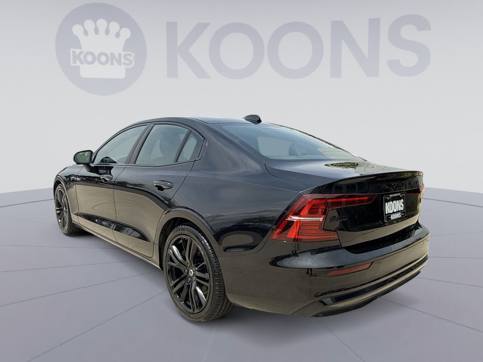 Used 2023 Volvo S60 T8 Ultimate w/ Climate Package AWD/4WD image 4