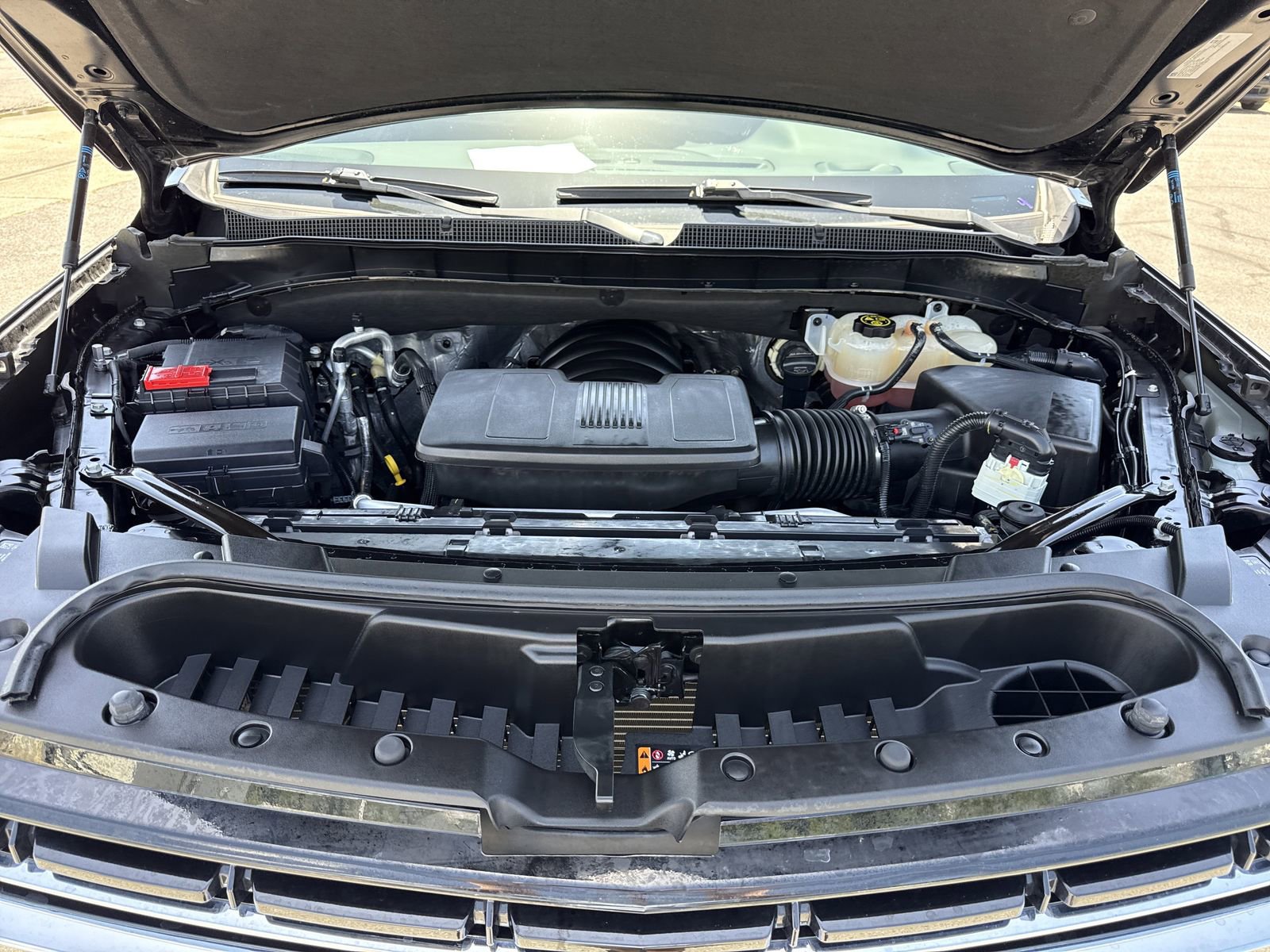 Used 2023 Chevrolet Tahoe LT w/ Luxury Package RWD image 49