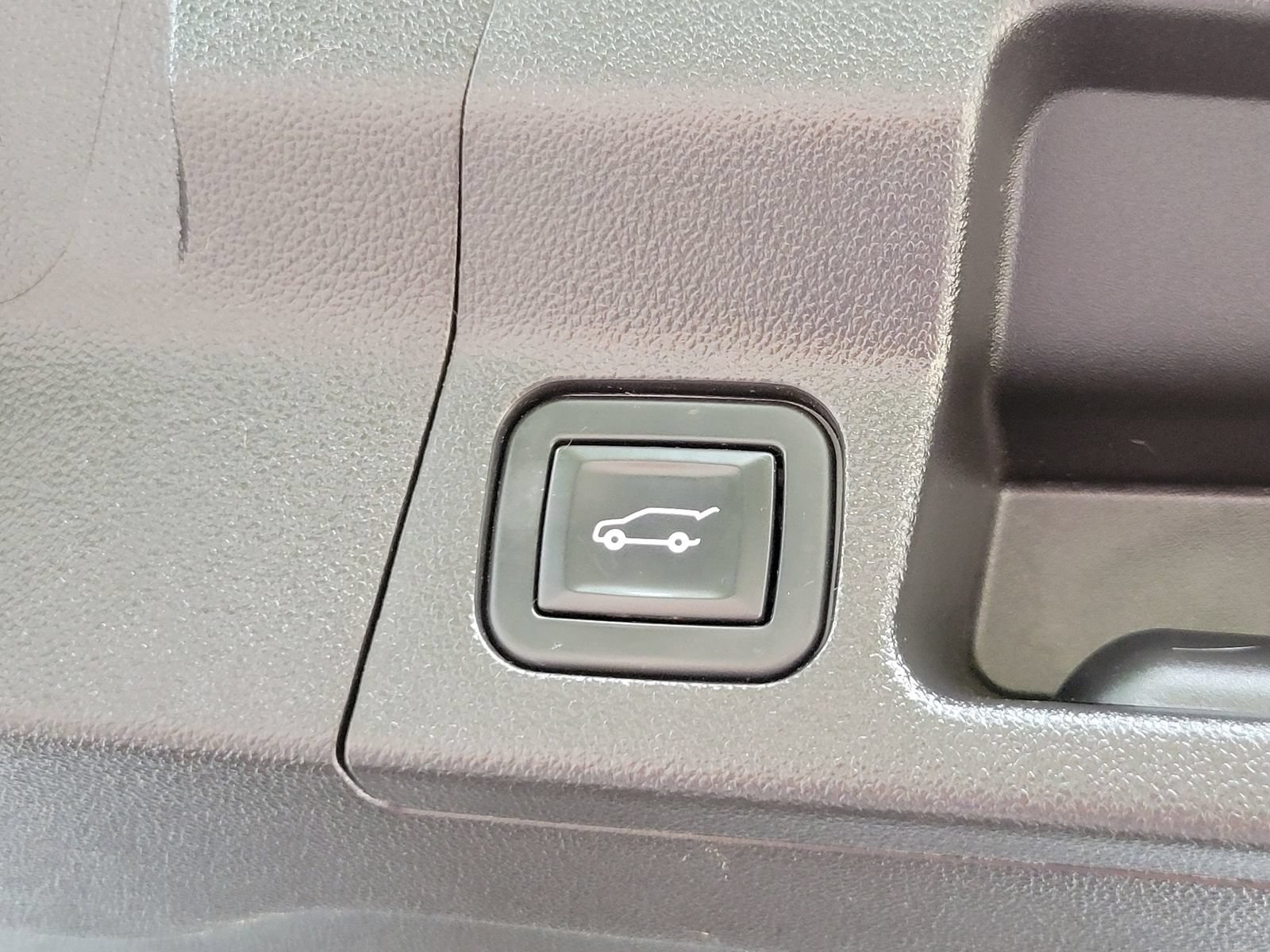 Used 2020 GMC Acadia SLT w/ Trailering Package FWD image 33