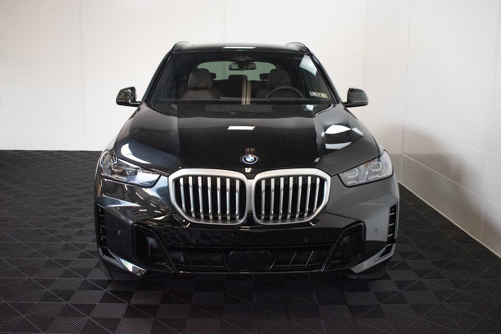 New 2026 BMW X5 xDrive50e w/ M Sport Package image 2