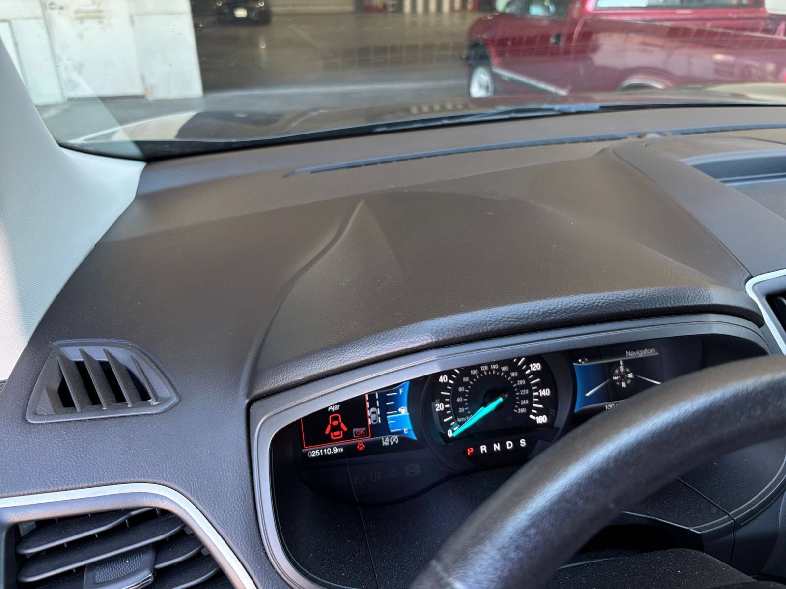 Used 2024 Ford Edge SEL AWD/4WD image 33