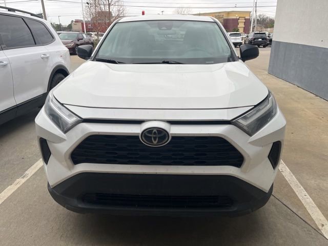 Used 2023 Toyota RAV4 LE FWD image 3