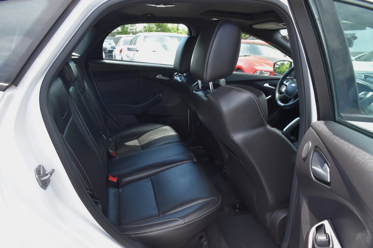 Used 2014 Ford Focus ST w/ Equipment Group 202A FWD image 14