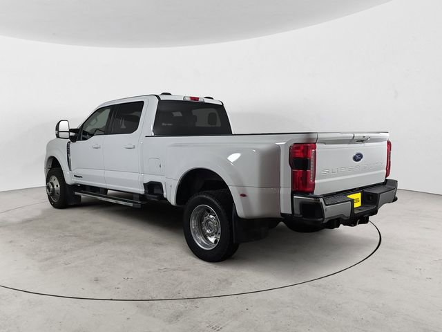 Certified 2025 Ford F450 Lariat w/ FX4 Off-Road Package image 3