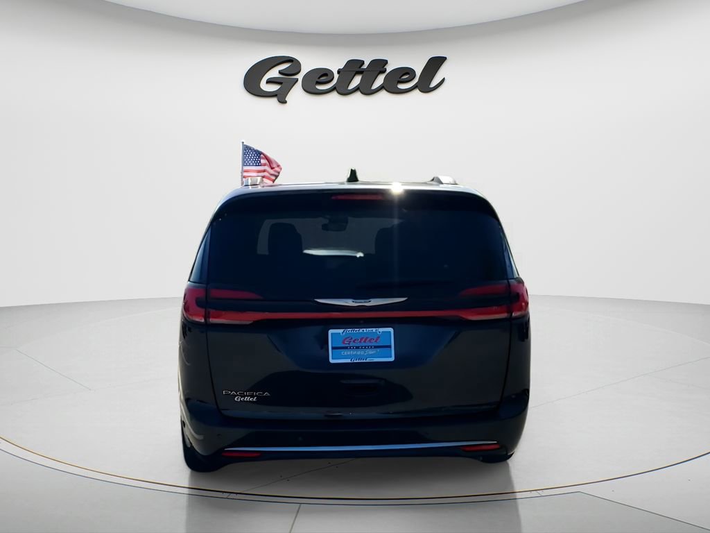 Used 2022 Chrysler Pacifica Pinnacle image 6