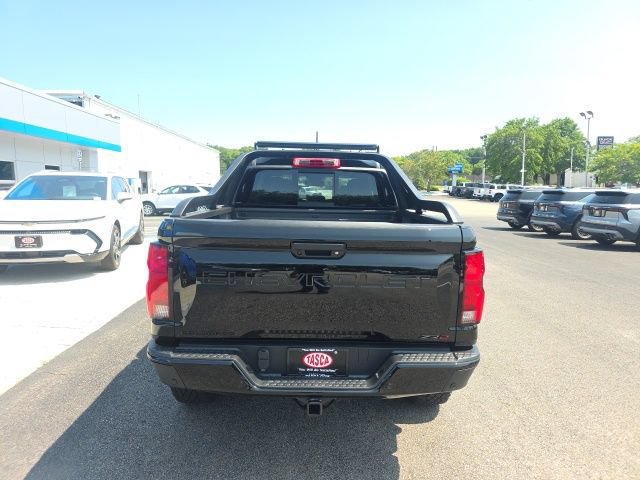 New 2026 Chevrolet Colorado ZR2 w/ Midnight Edition AWD/4WD image 3