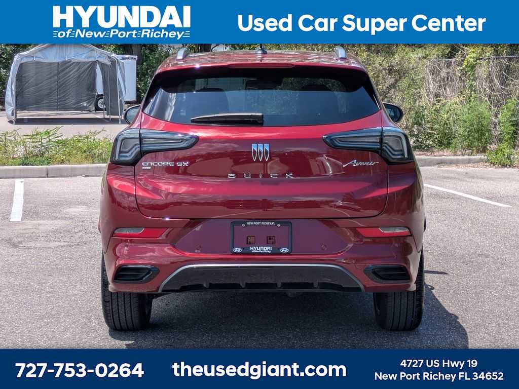 Used 2024 Buick Encore GX Avenir w/ Avenir Convenience Package AWD/4WD image 4