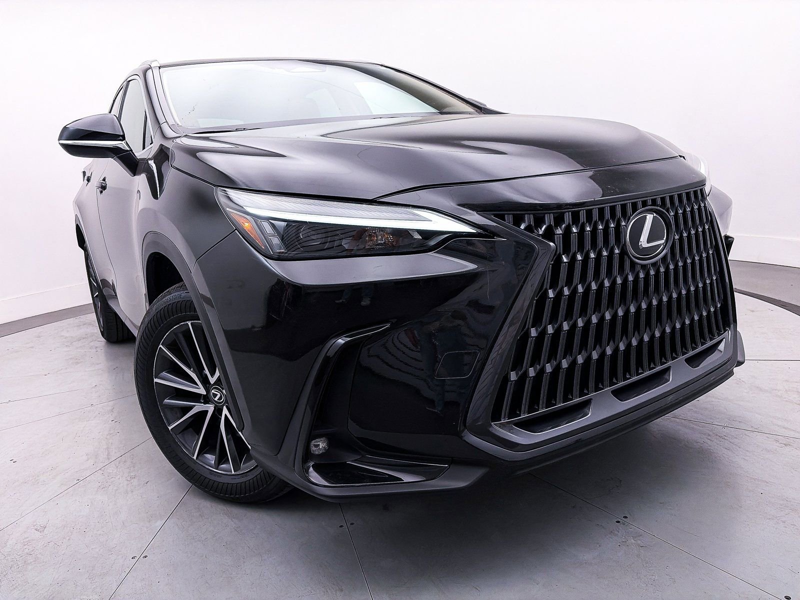 Used 2024 Lexus NX 350 AWD w/ Cold Area Package image 3