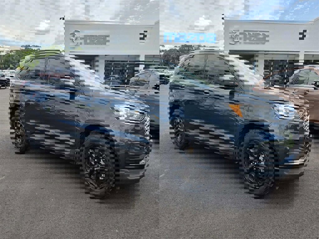 Used 2024 Ford Edge SE