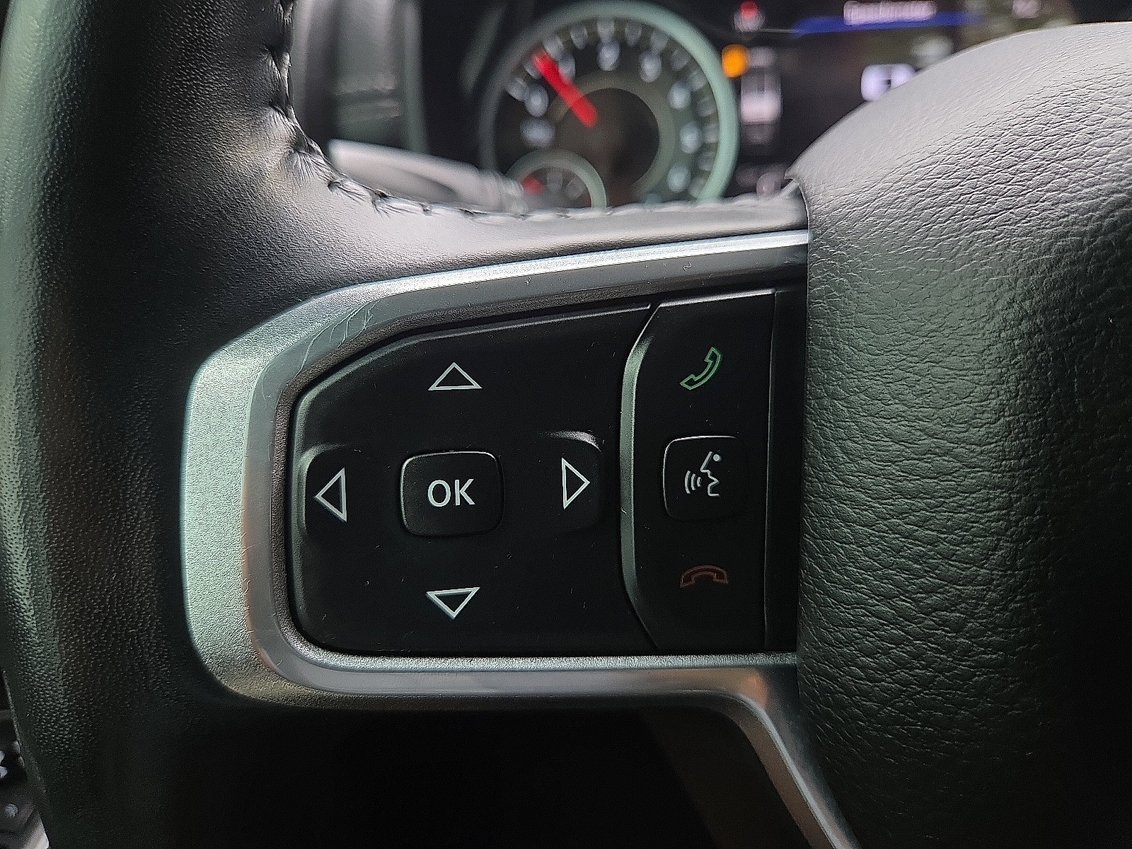 Used 2020 RAM 1500 Laramie AWD/4WD image 19