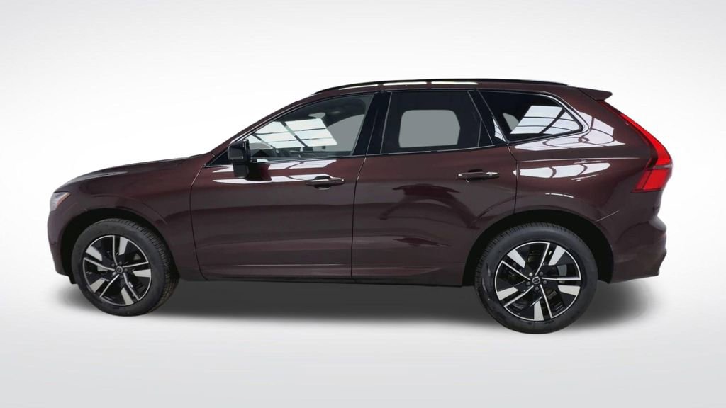 New 2026 Volvo XC60 B5 Plus w/ Protection Package Premier image 5