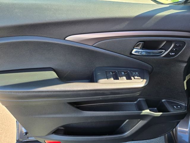 Used 2021 Honda Passport EX-L image 16