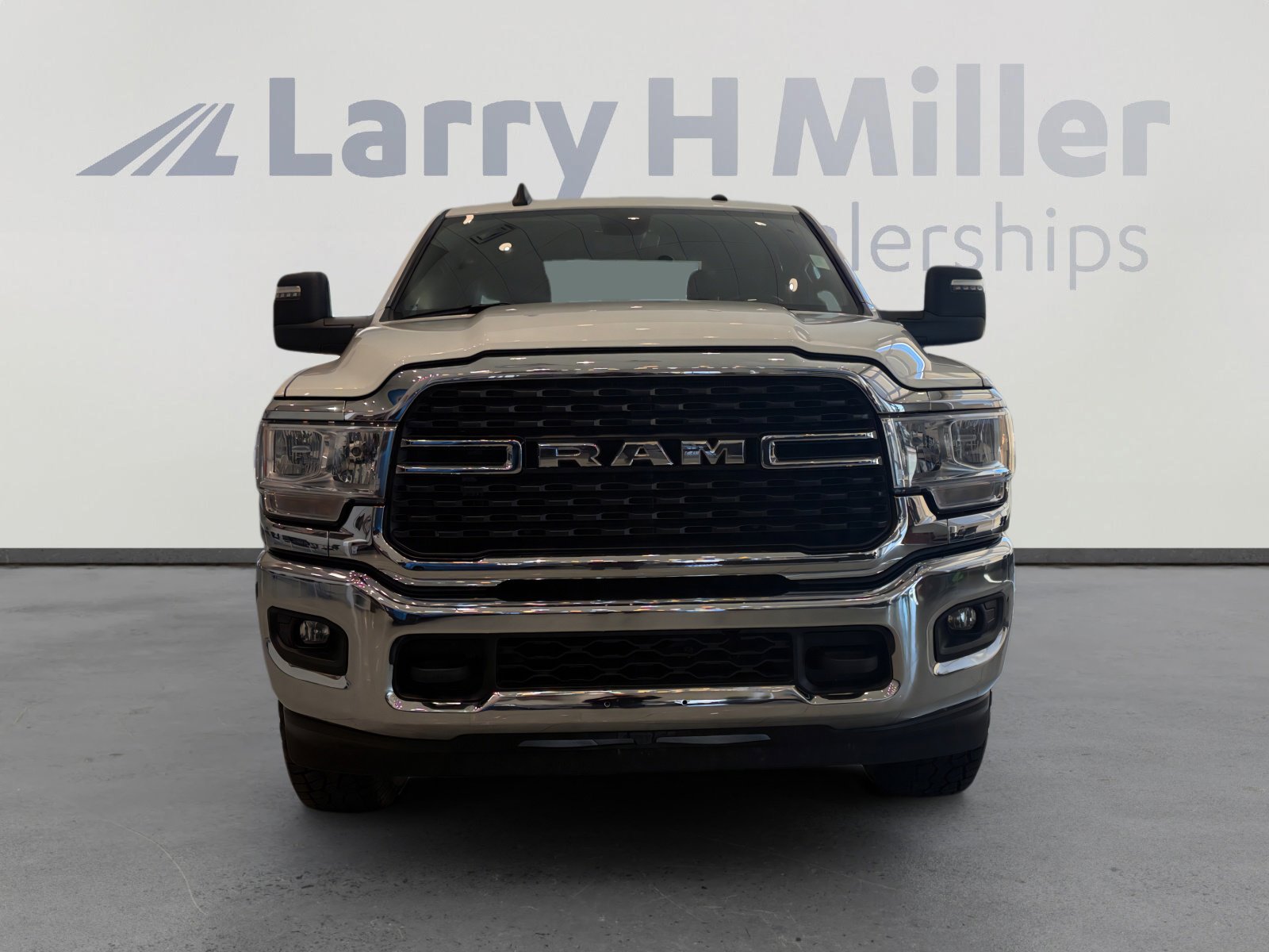 Used 2024 RAM 2500 Big Horn AWD/4WD image 8