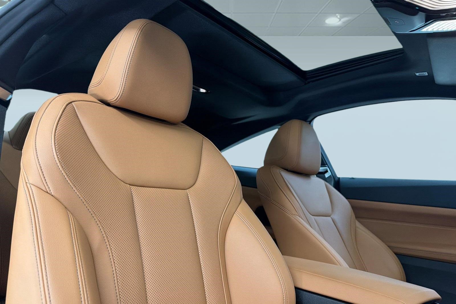 Certified 2024 BMW 430i Coupe w/ Convenience Package RWD image 27