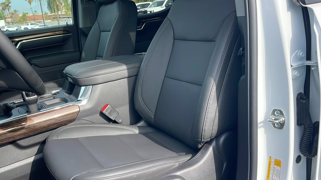 New 2026 GMC Sierra 1500 Elevation w/ Elevation Premium Package AWD/4WD image 13