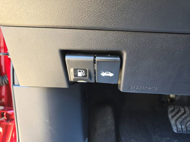 New 2025 Nissan Versa SV w/ Trunk Package image 27