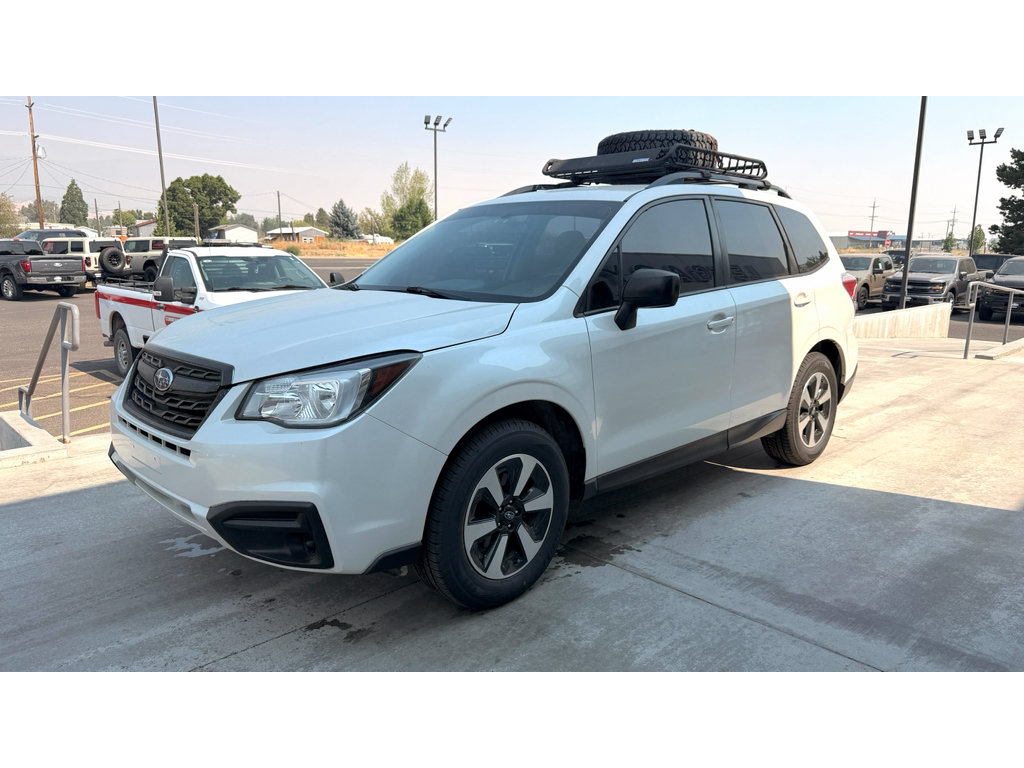 Used 2017 Subaru Forester 2.5i w/ Alloy Wheel Package AWD/4WD image 5