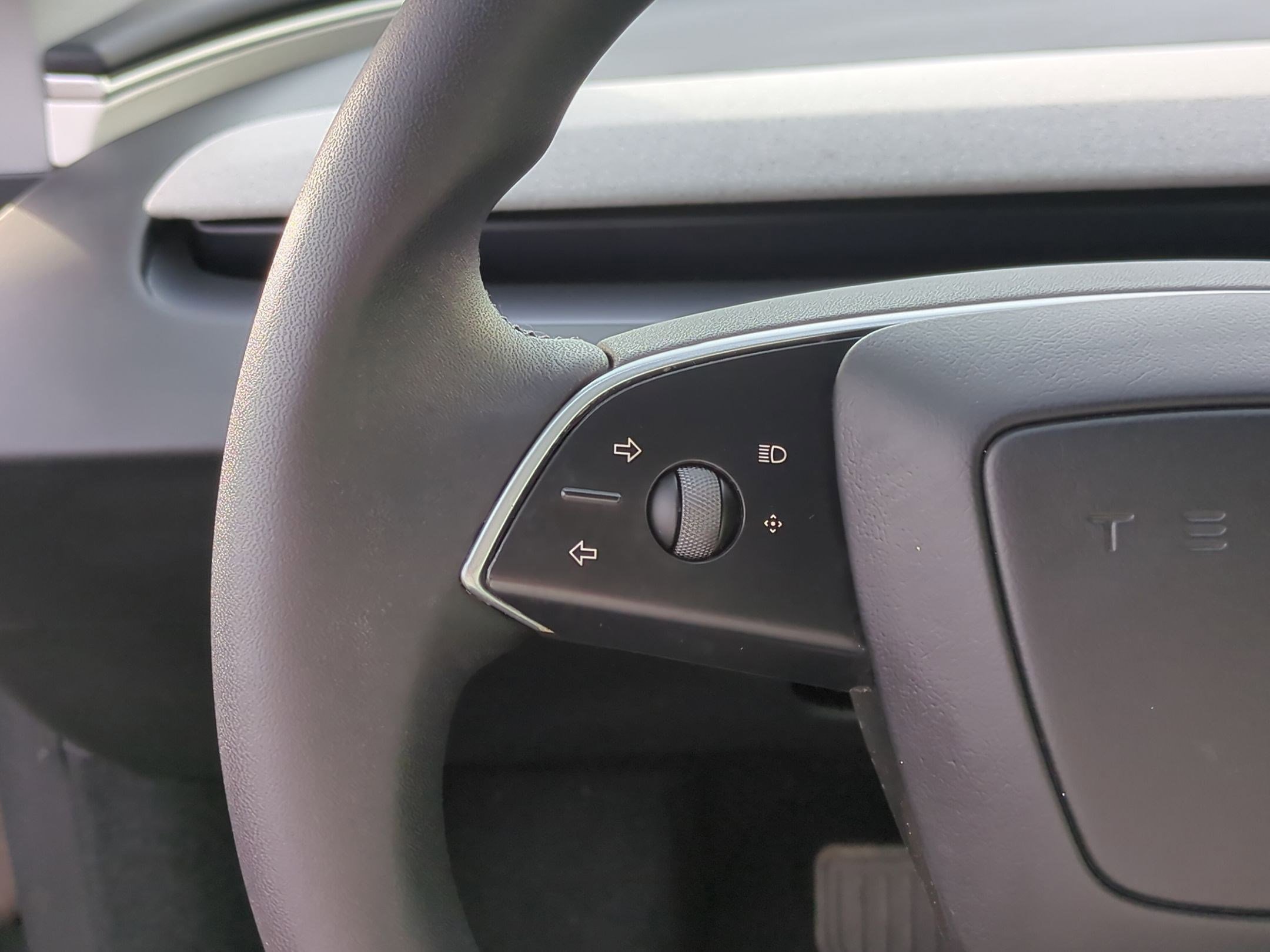 Used 2025 Tesla Model 3 Long Range image 19