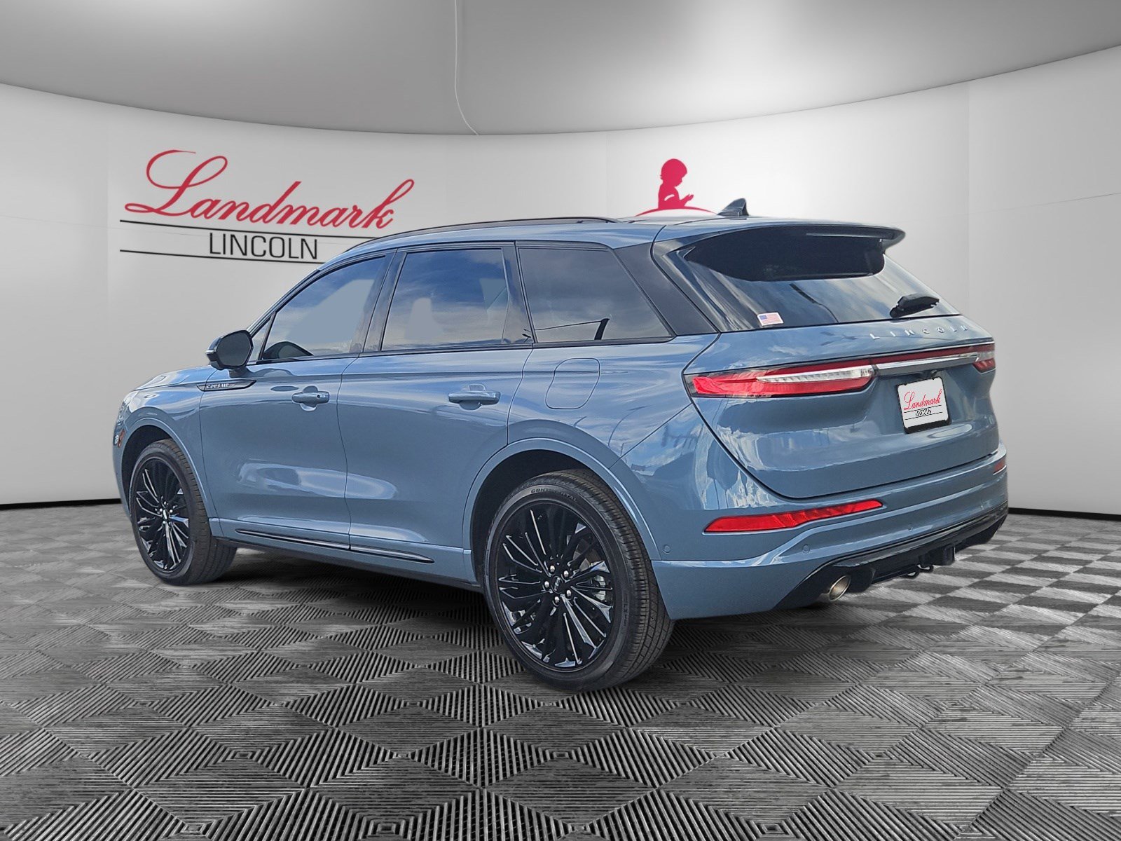 Certified 2024 Lincoln Corsair Reserve w/ Equipment Group 202A AWD/4WD image 3