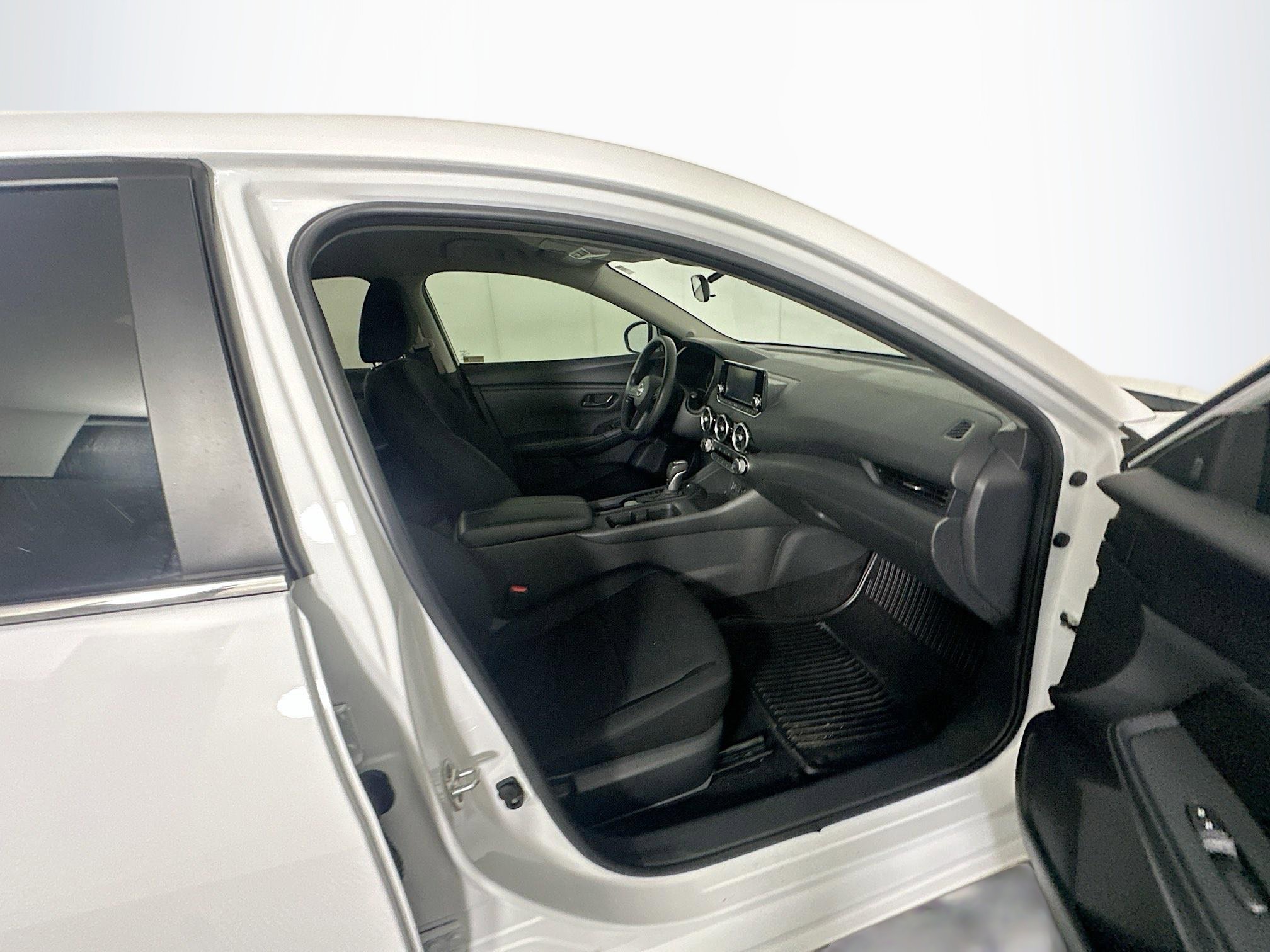 Used 2025 Nissan Sentra S FWD image 29