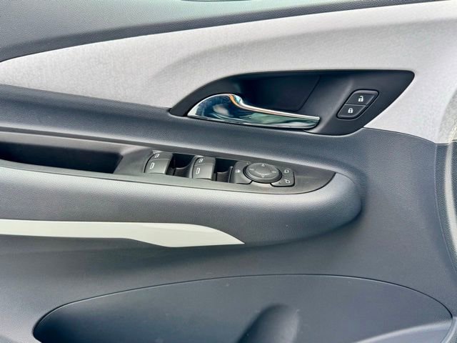 Used 2021 Chevrolet Bolt LT FWD image 15