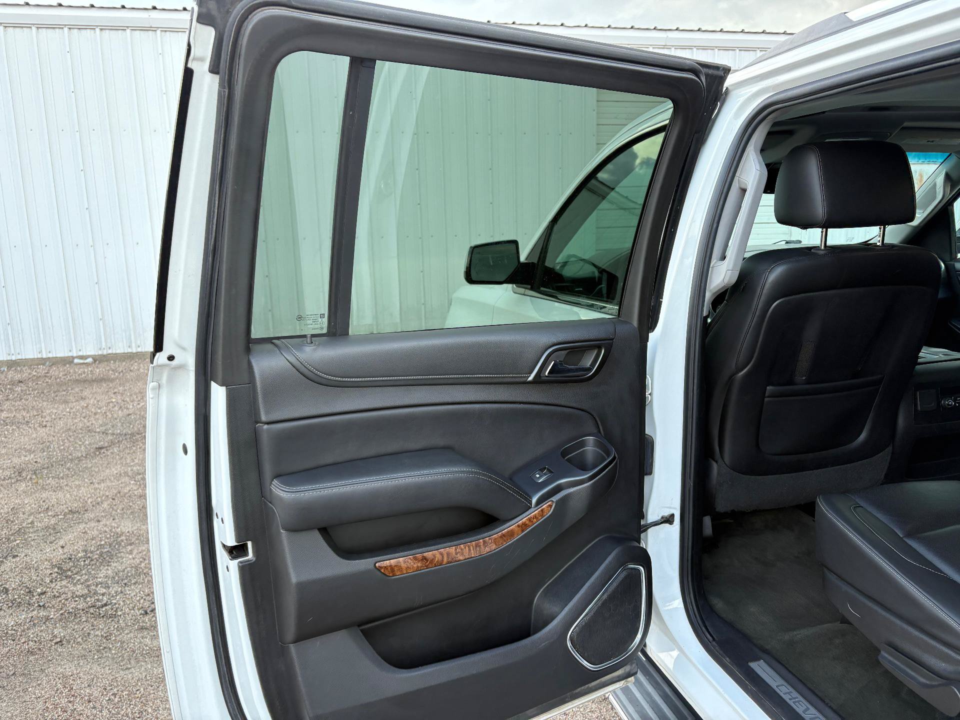 Used 2015 Chevrolet Suburban LTZ AWD/4WD image 20