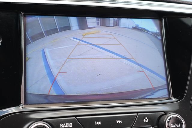 Used 2020 Buick Envision Essence FWD image 25