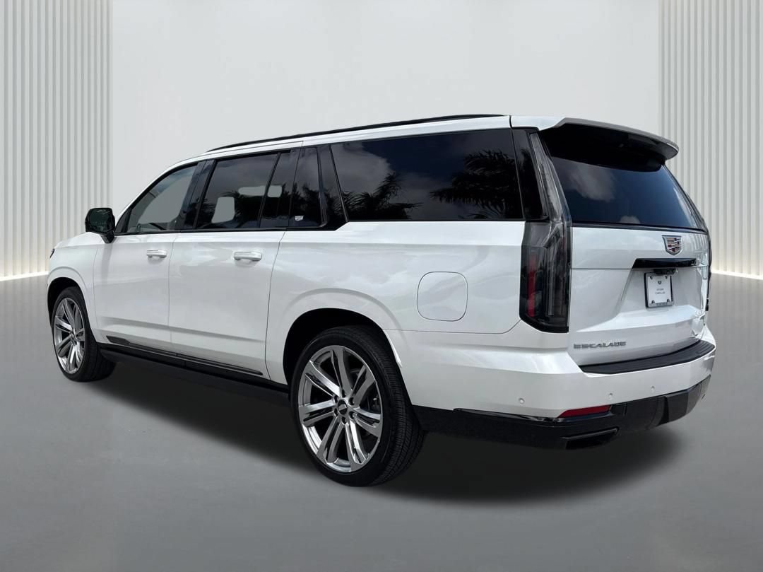 Certified 2025 Cadillac Escalade ESV Sport Platinum AWD/4WD image 9