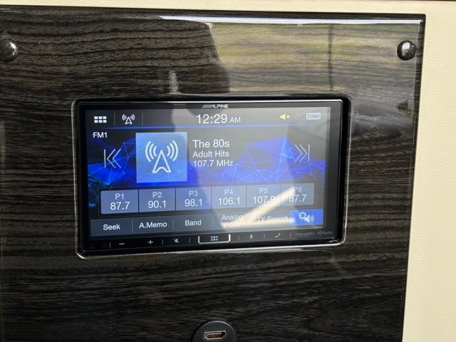 Used 2024 Mercedes-Benz Sprinter 3500 image 51