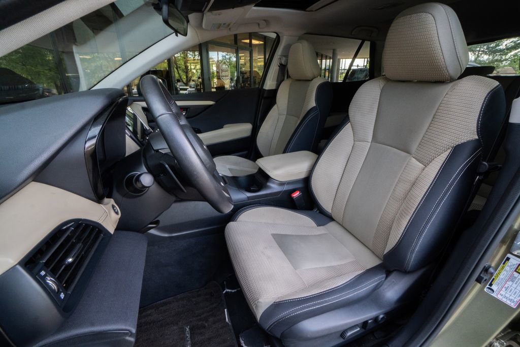 Used 2024 Subaru Outback Premium AWD/4WD image 8