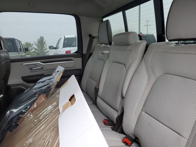 New 2026 RAM 1500 Laramie AWD/4WD image 18