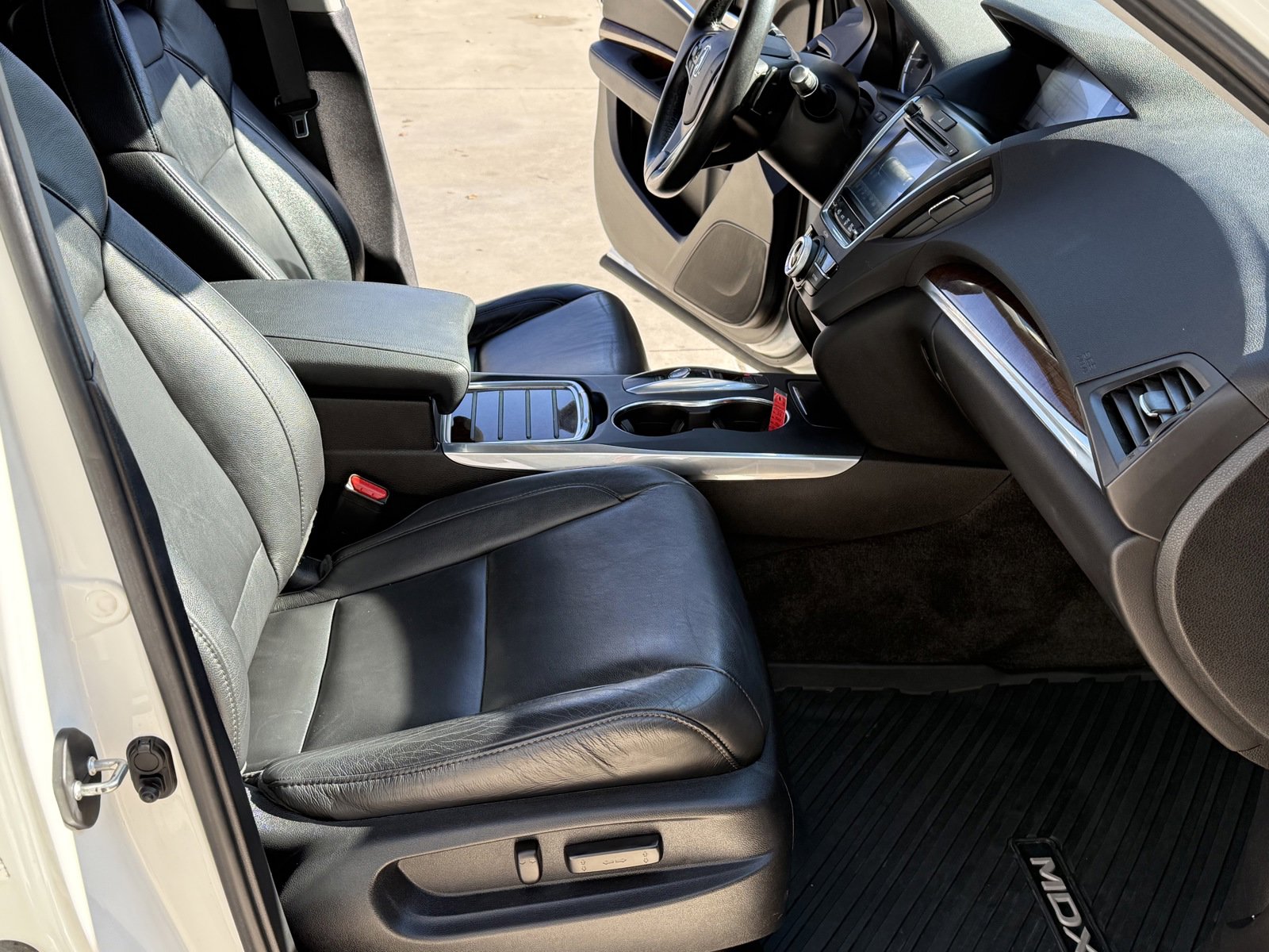 Used 2018 Acura MDX SH-AWD w/ Technology Package image 32