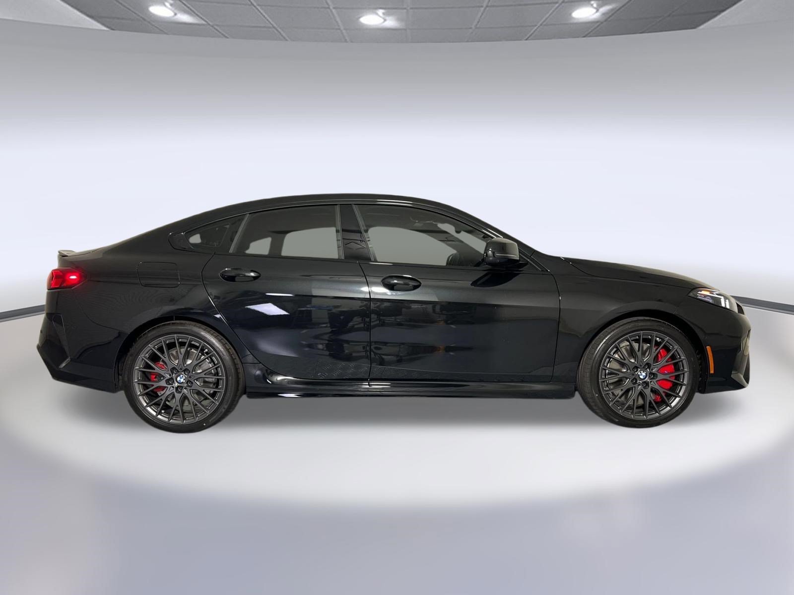 Used 2026 BMW M235i xDrive w/ Technology Package AWD/4WD image 8