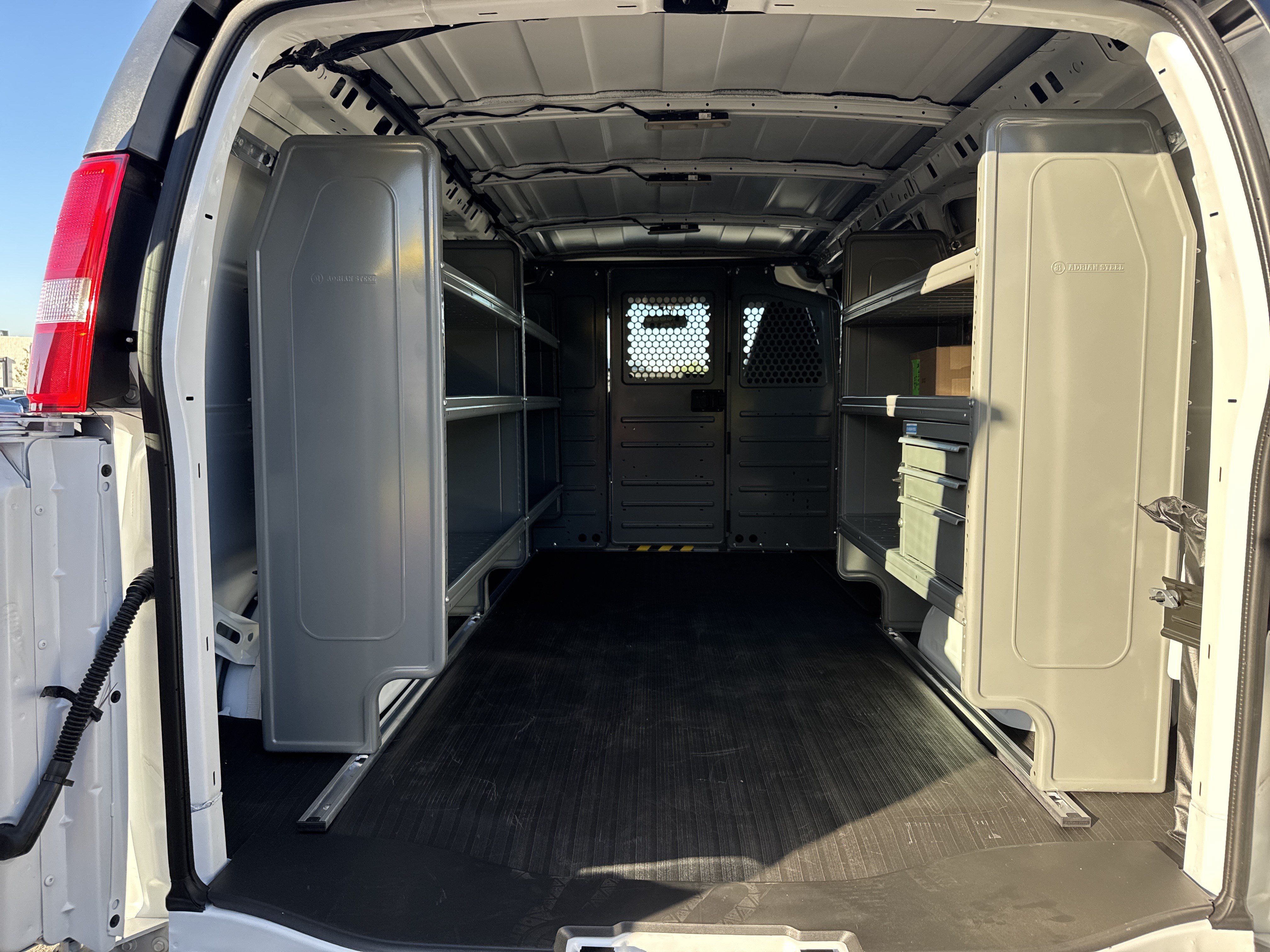 New 2025 GMC Savana 2500 w/ Driver Convenience Package RWD image 29