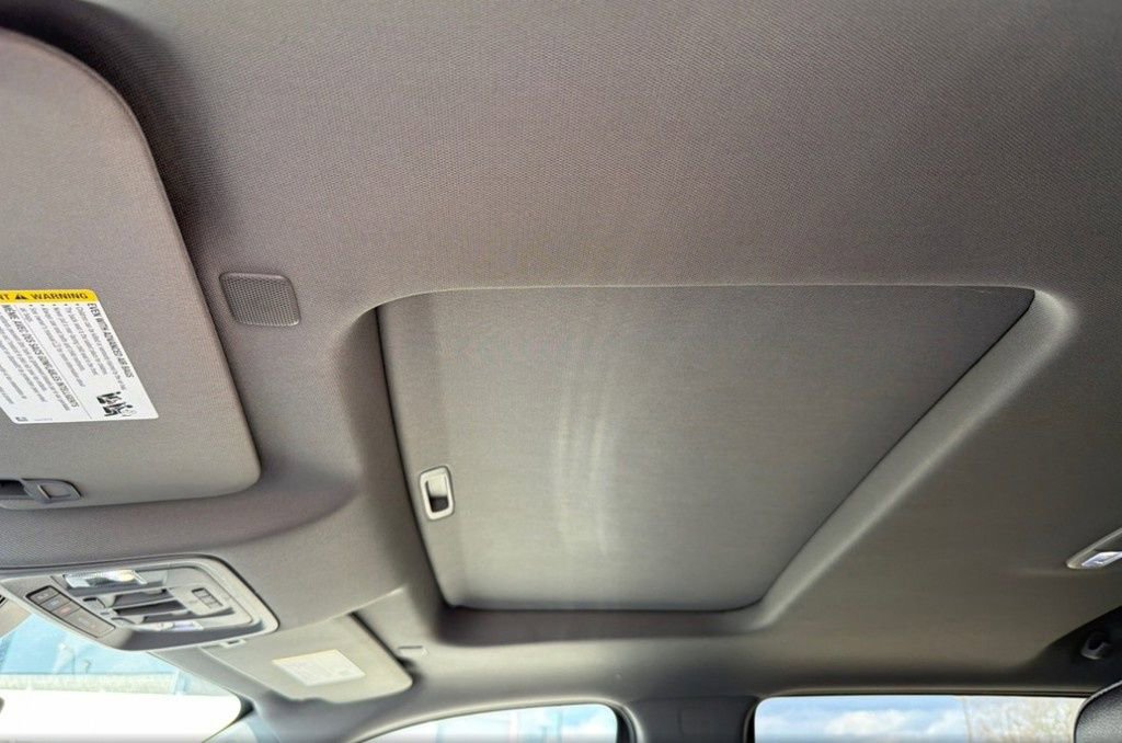 Used 2023 Chevrolet Silverado 1500 LTZ w/ LTZ Premium Package image 7