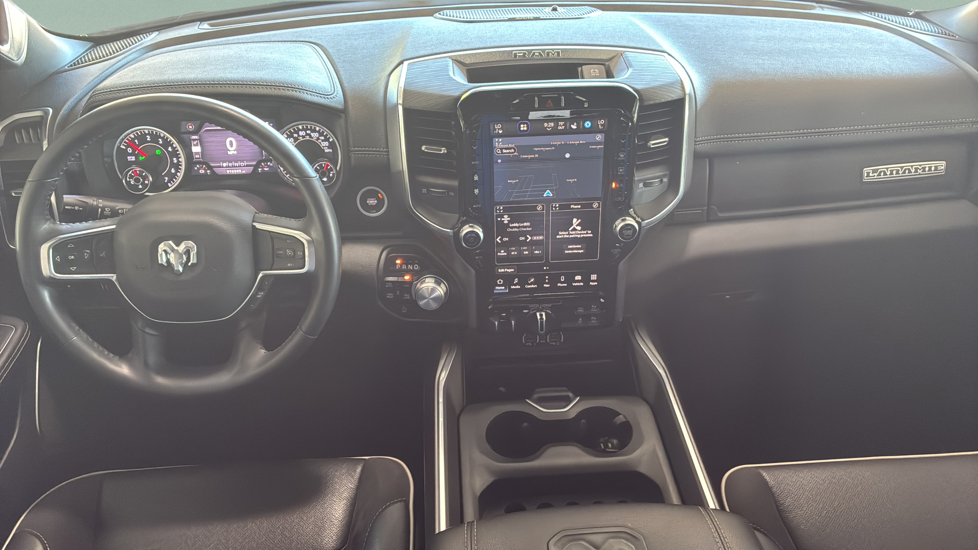 Used 2023 RAM 1500 Laramie AWD/4WD image 13