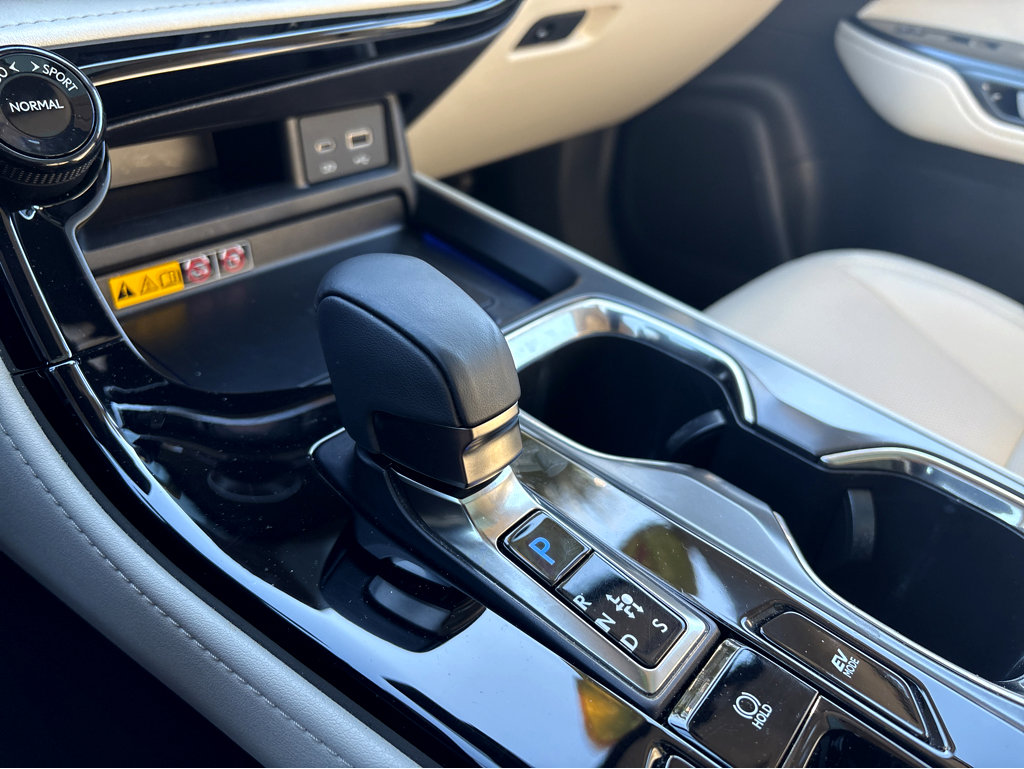 Used 2025 Lexus NX 300h AWD w/ Accessory Package (K3) image 23