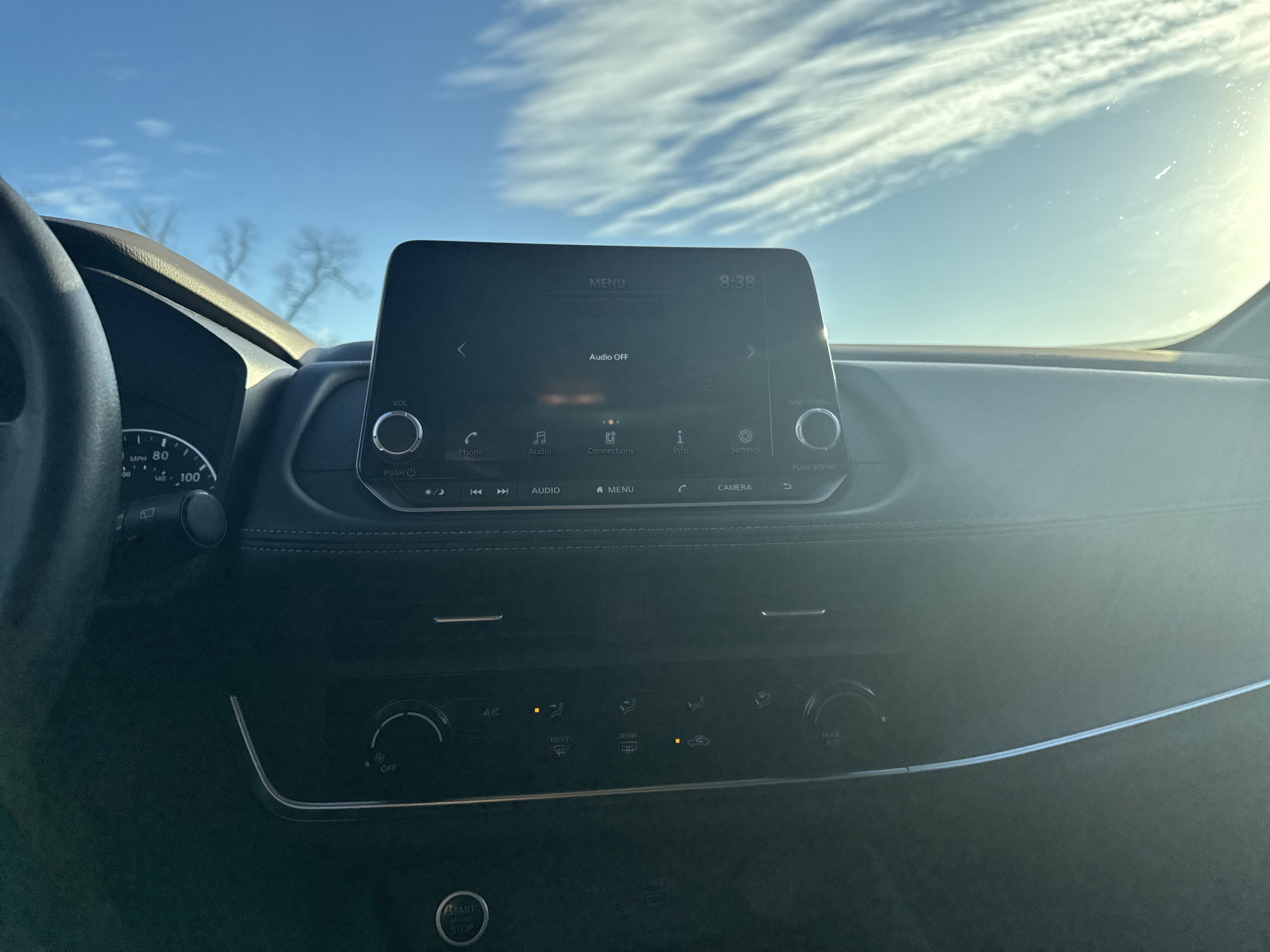 Used 2023 Nissan Rogue S image 19