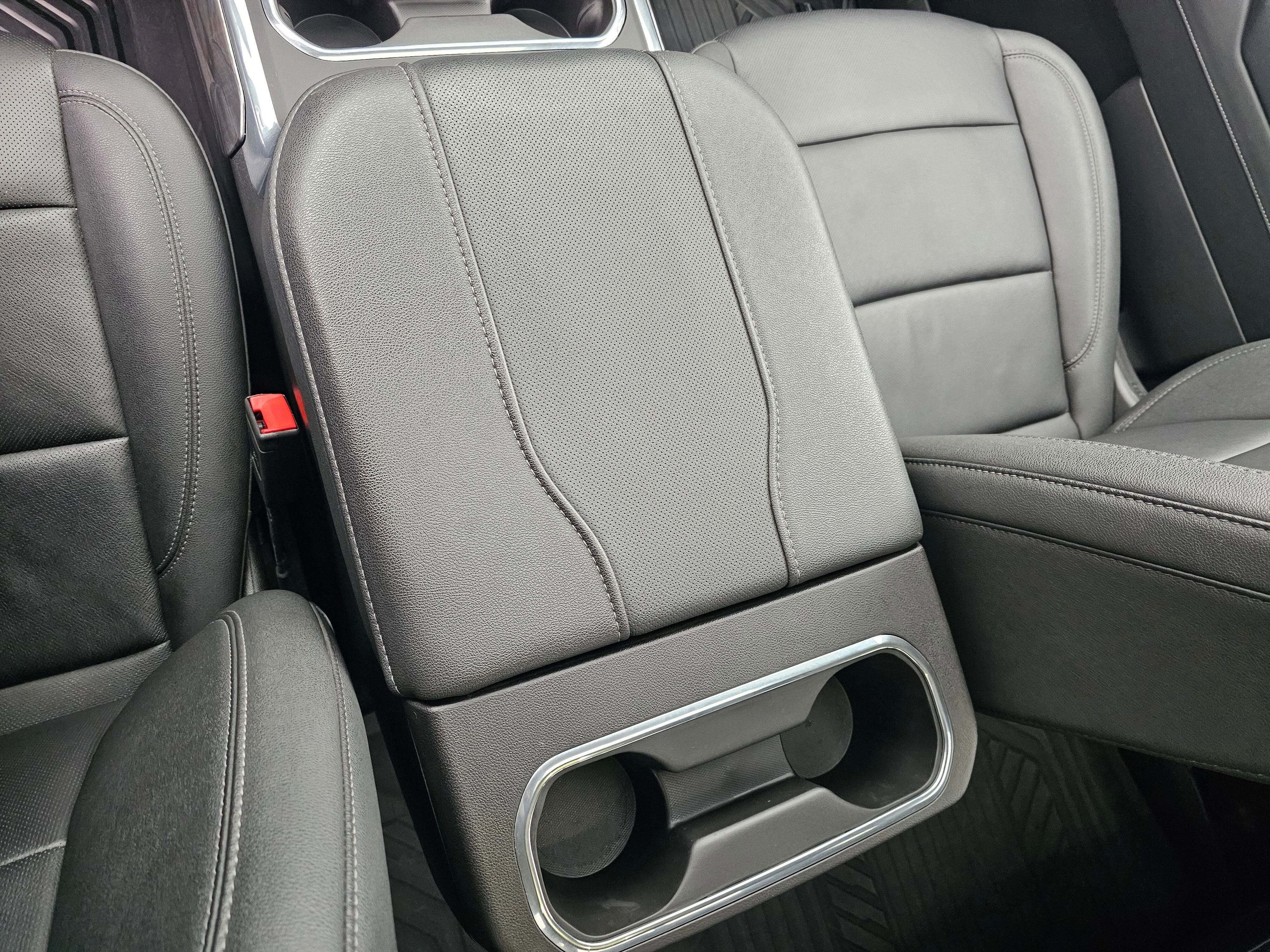 Used 2025 Chevrolet Silverado 3500 LTZ image 24