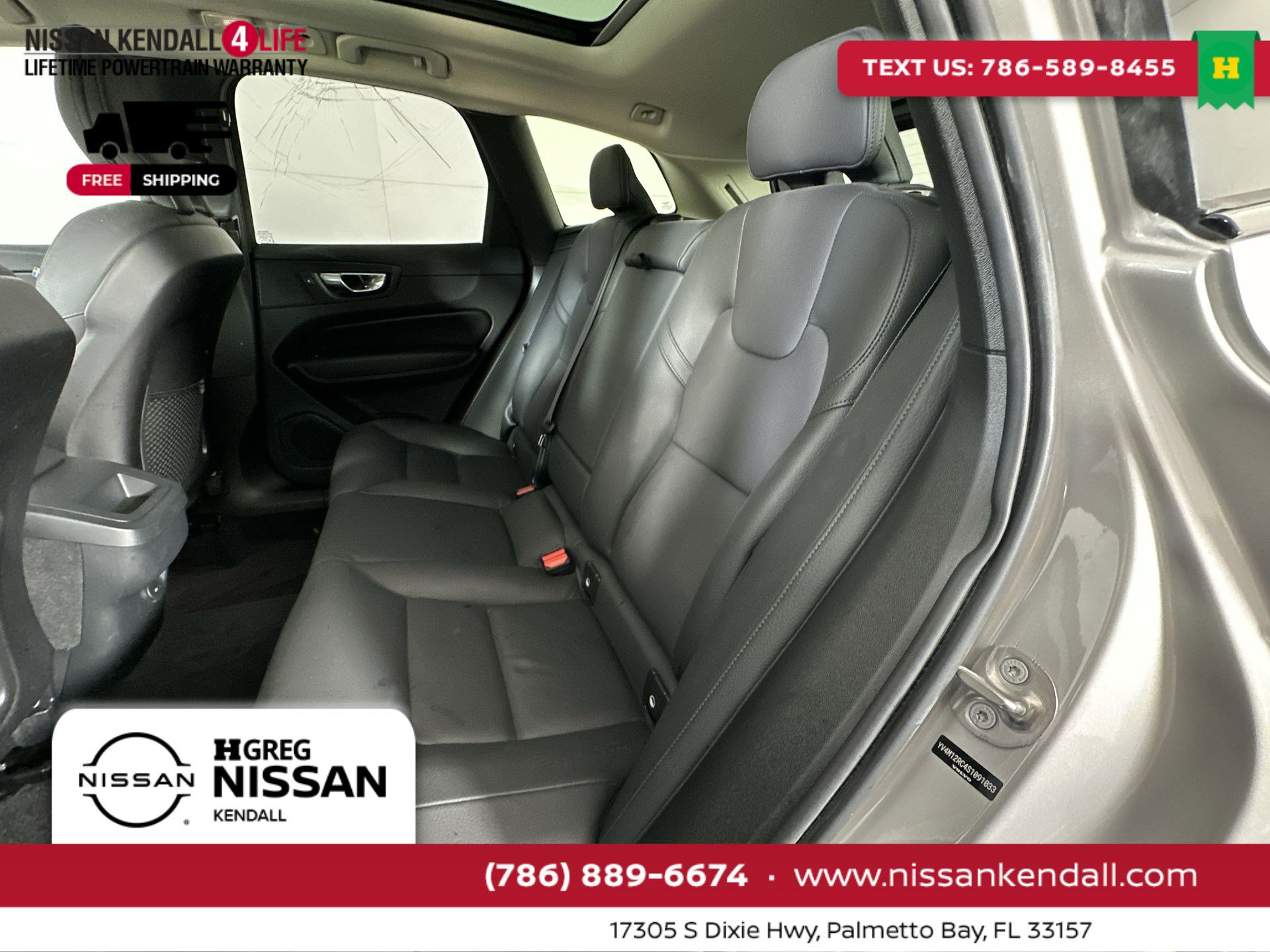 Used 2025 Volvo XC60 B5 Plus image 27