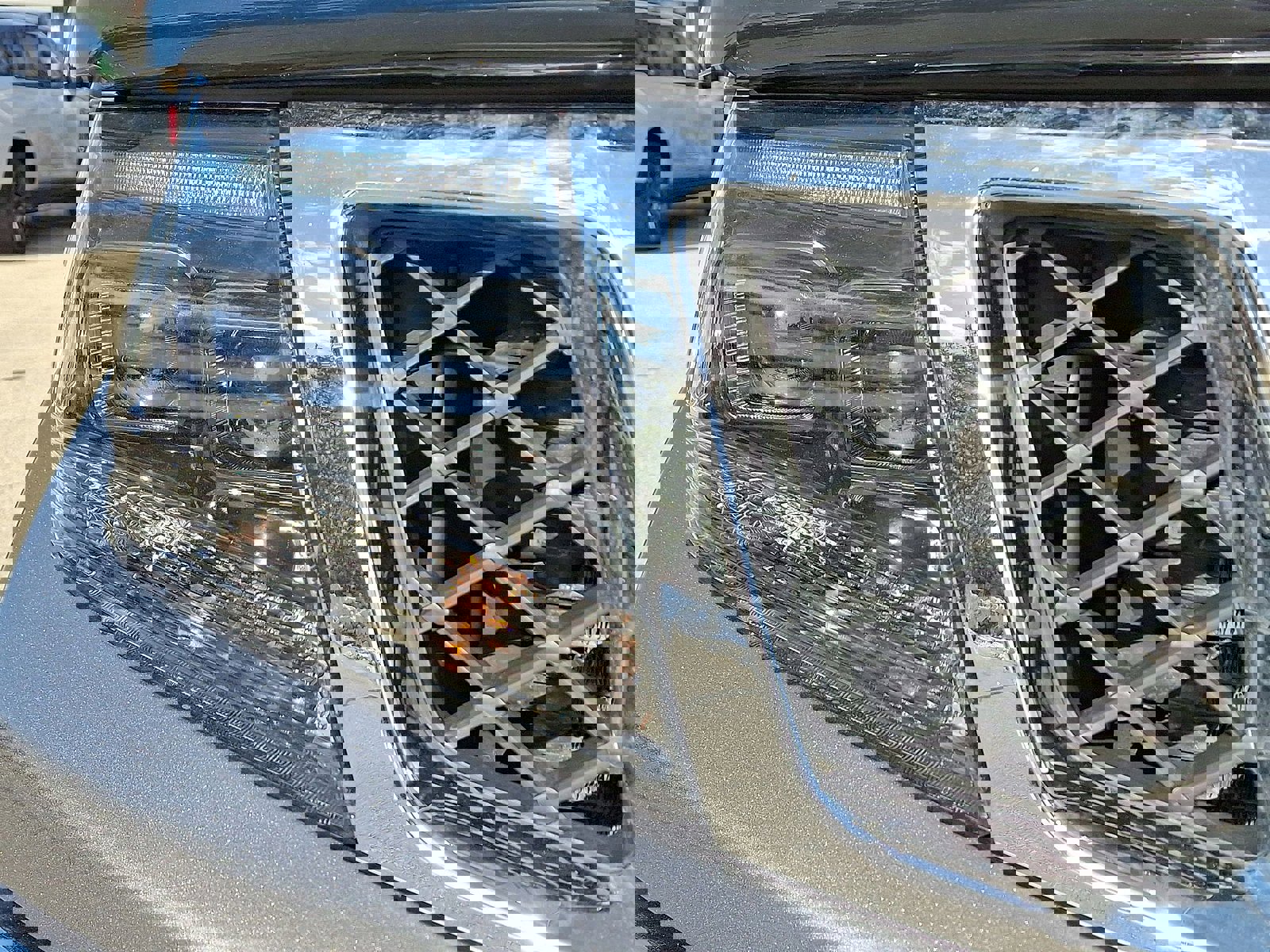 Used 2016 Nissan Frontier SL w/ Moonroof Package image 28