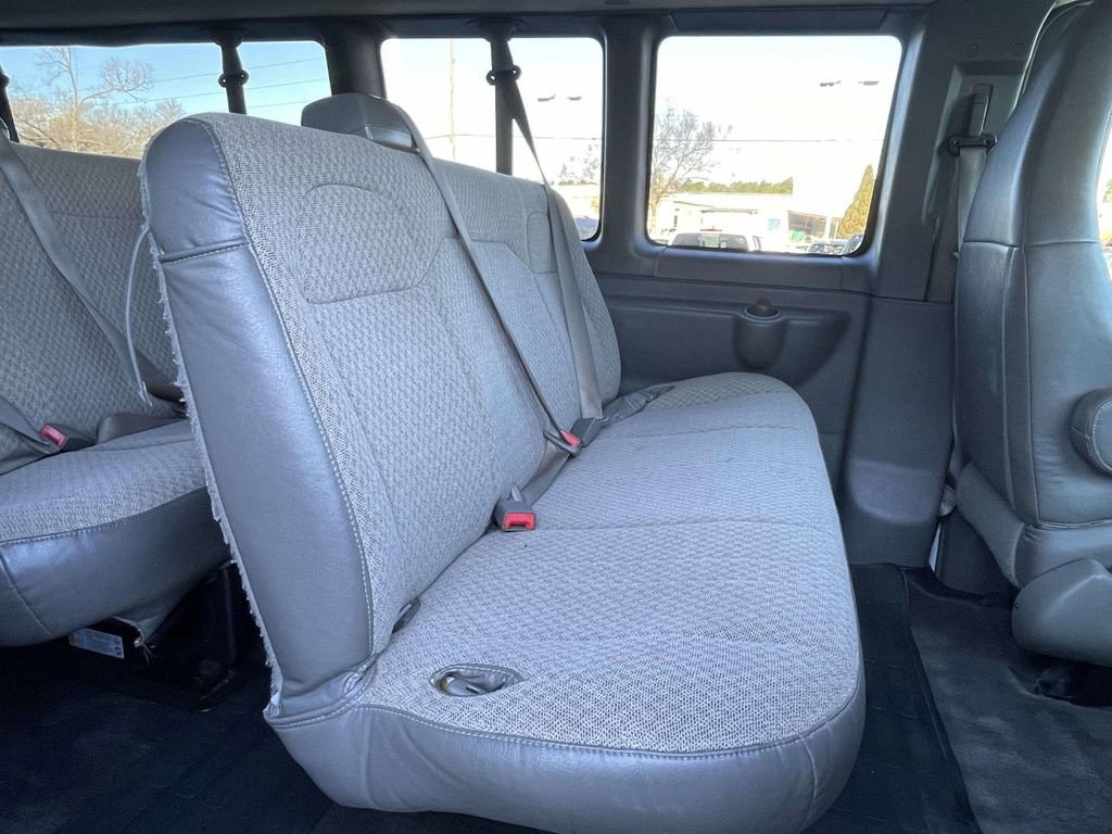 Used 2017 Chevrolet Express 3500 LT w/ LT Preferred Equipment Group image 11