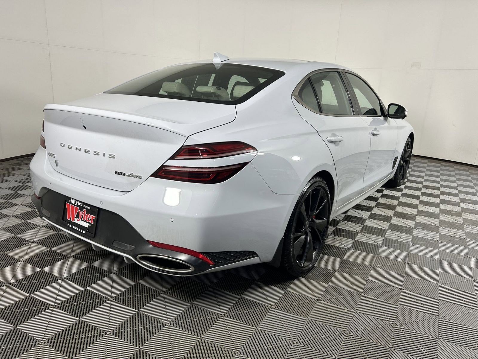 Used 2023 Genesis G70 3.3T w/ Sport Prestige Package image 5