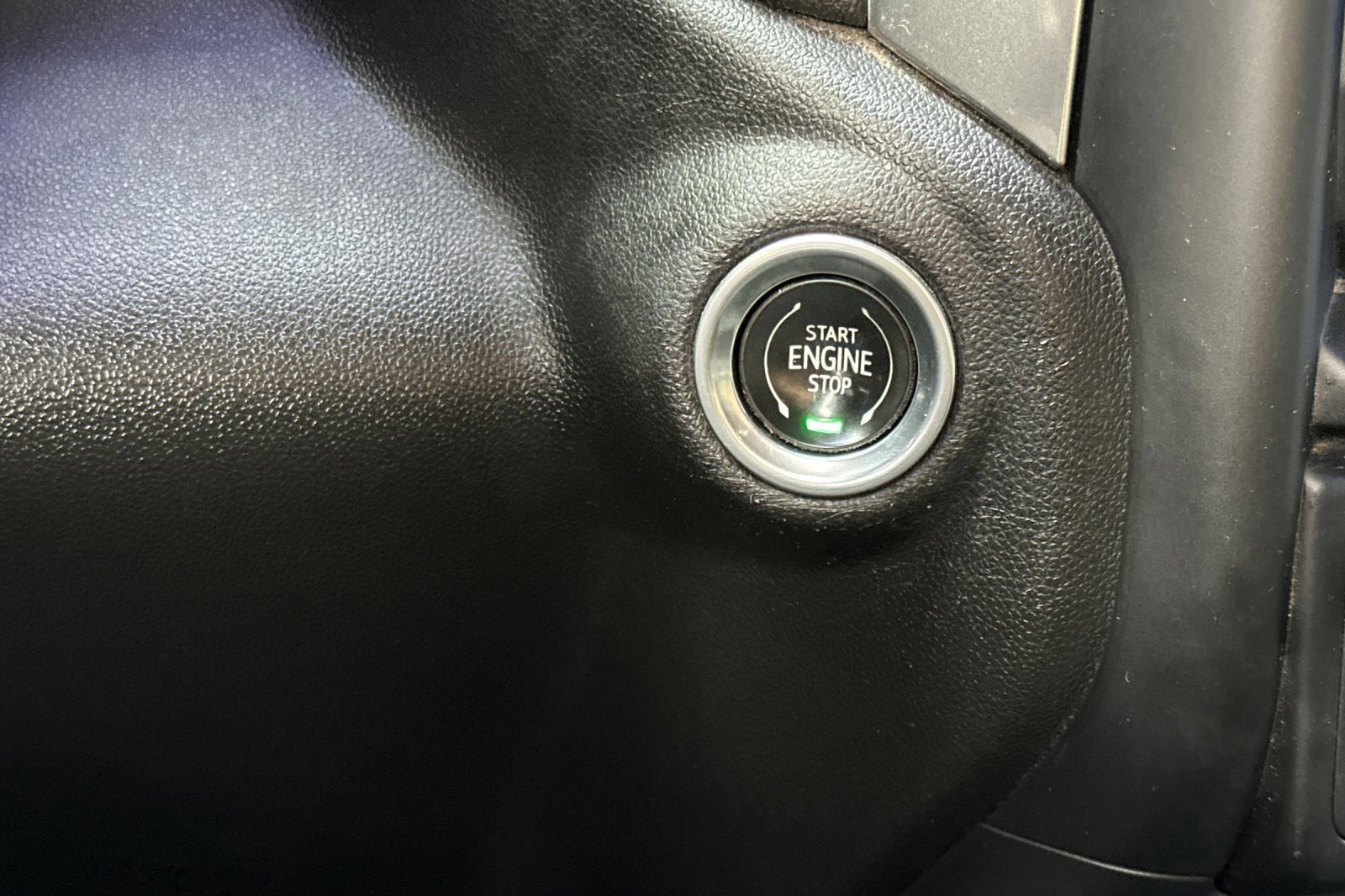 Used 2021 Chevrolet Silverado 1500 RST image 21