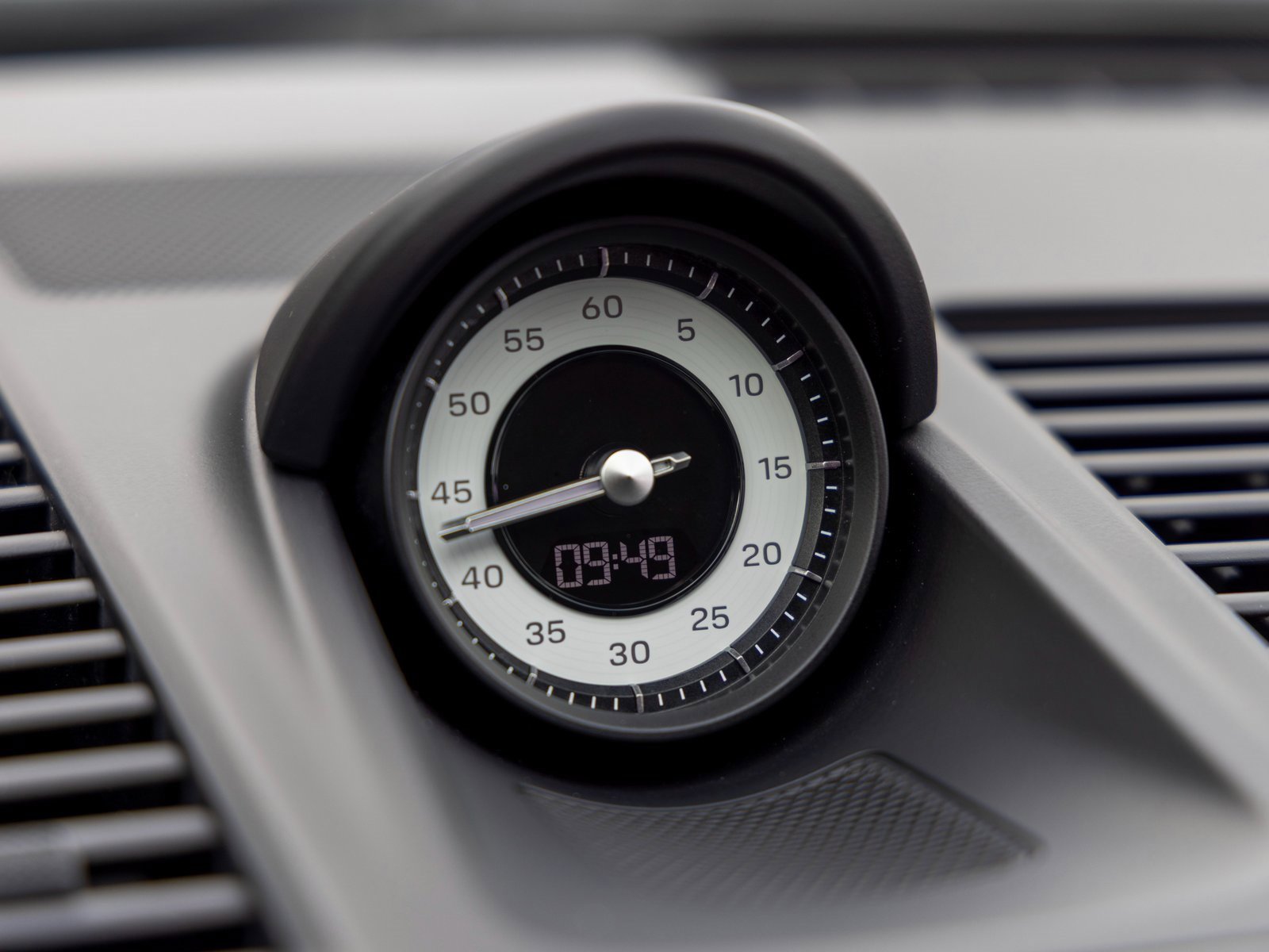 Certified 2022 Porsche 911 Targa 4S image 38