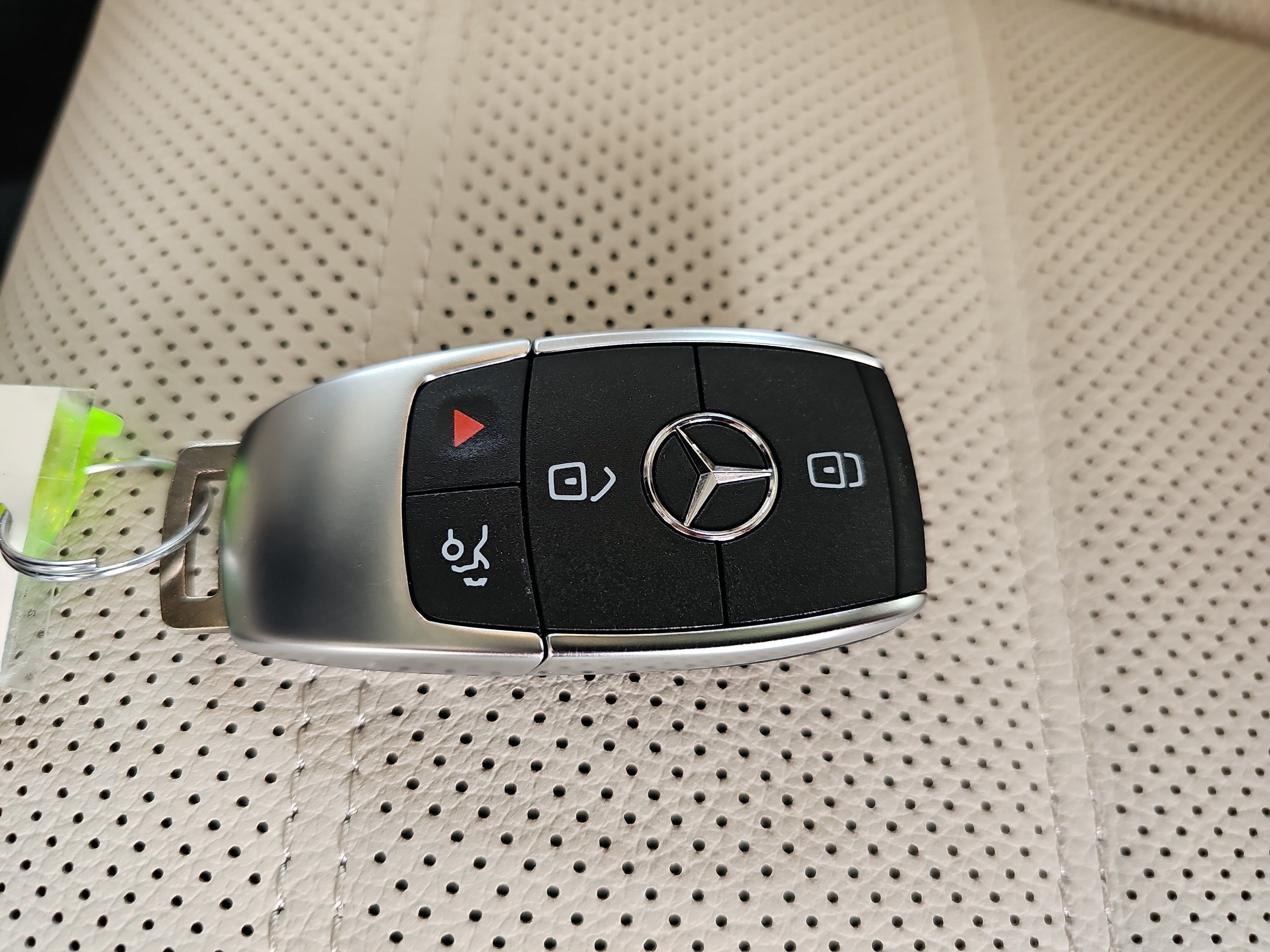 New 2026 Mercedes-Benz GLE 450 4MATIC image 37