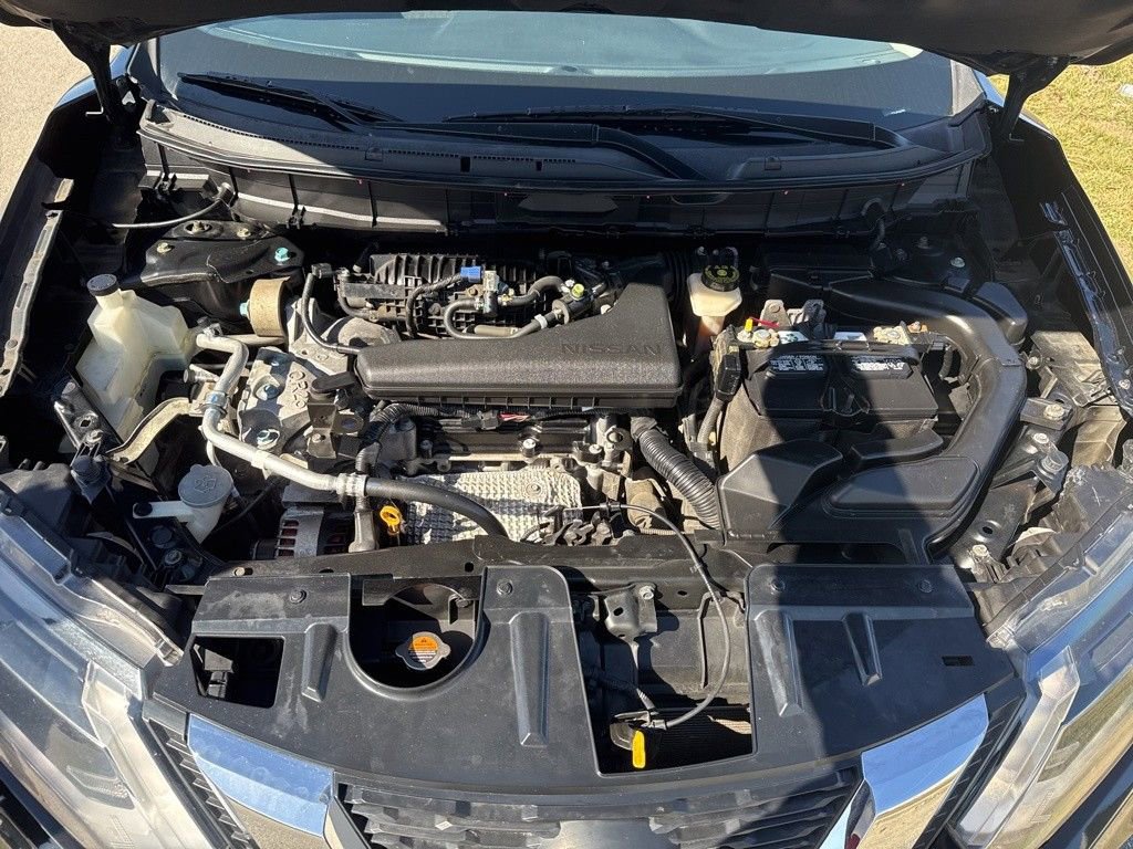 Used 2018 Nissan Rogue SV FWD image 9