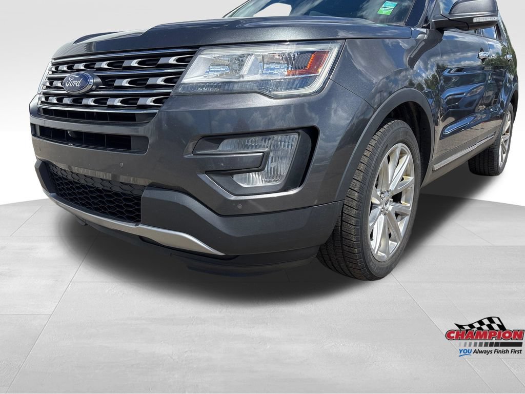 Used 2017 Ford Explorer Limited AWD/4WD image 4